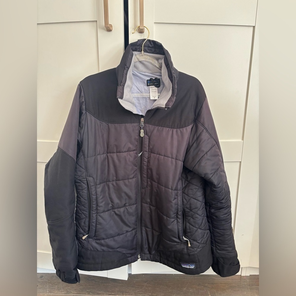 Patagonia Women's Rider Rubicon Black Puffer Jacket Size Medium Cabincore Outdoo